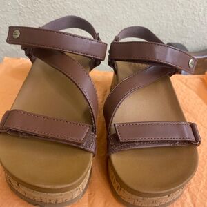 Reef Tan Sandals